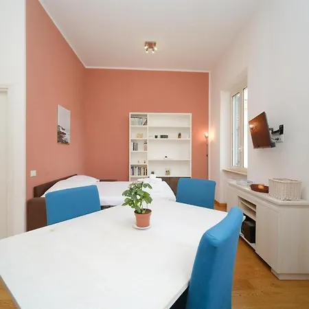 Apartman Clivo 2 St Peter Buddyrent