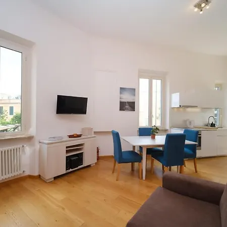 Clivo 2 St Peter Buddyrent Apartment Rome