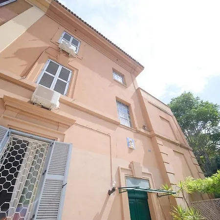 Clivo 2 St Peter Buddyrent Рим